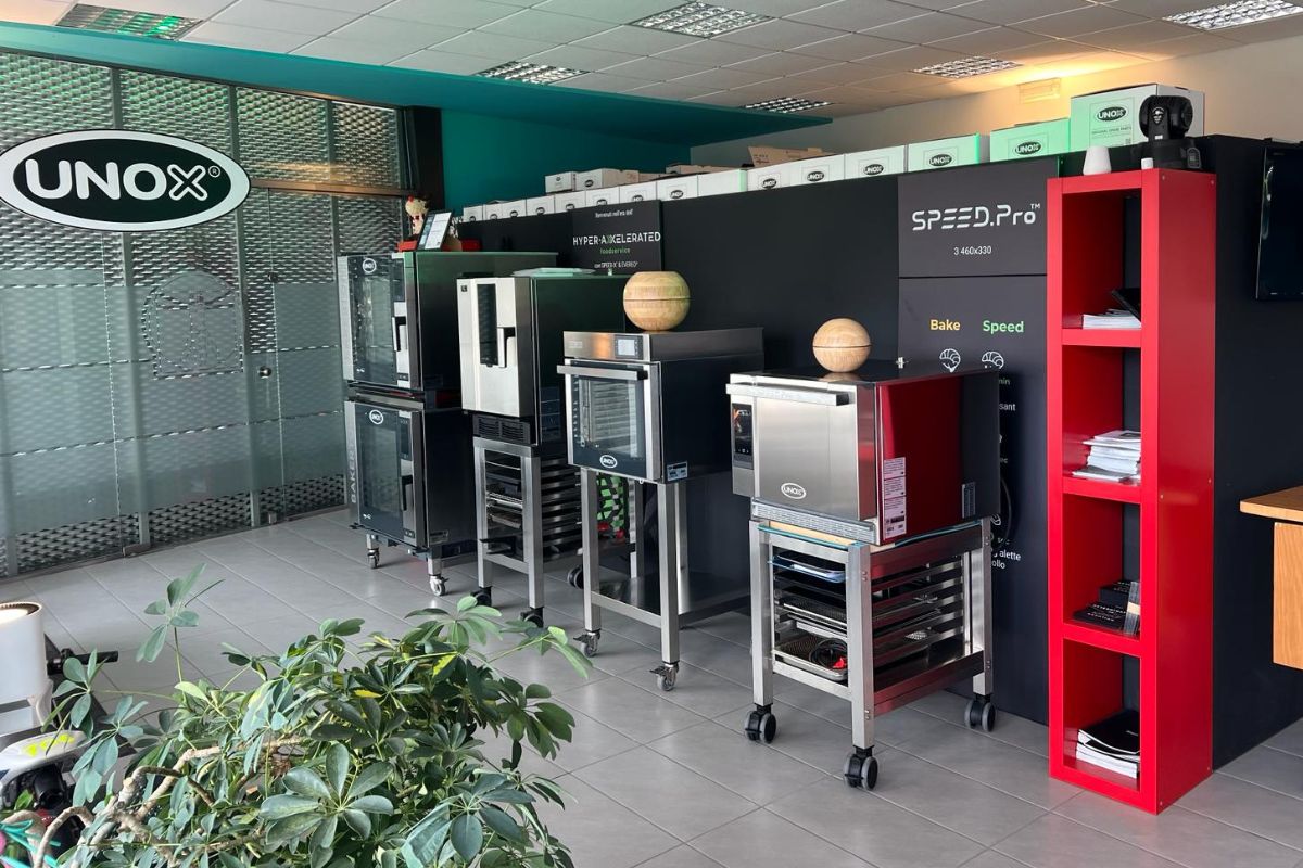 M2 è centro assistenza autorizzato e rivenditore ufficiale UNOX